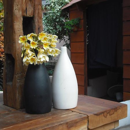 La Casa Homestay Сенгиги Стая снимка