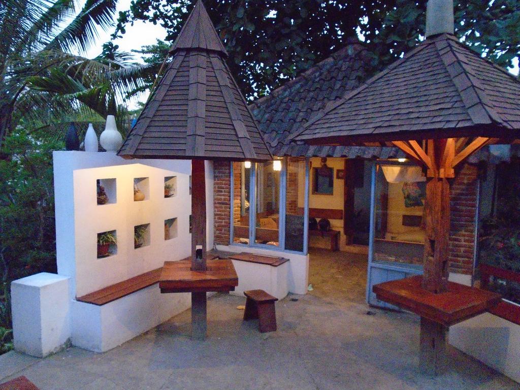 La Casa Homestay Сенгиги Екстериор снимка