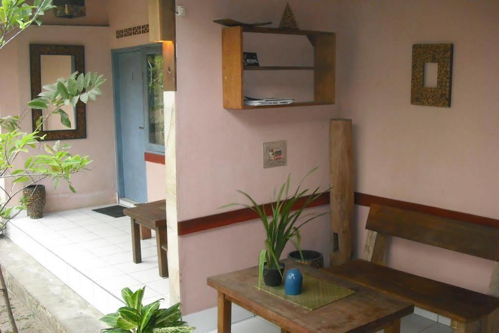 La Casa Homestay Сенгиги Екстериор снимка