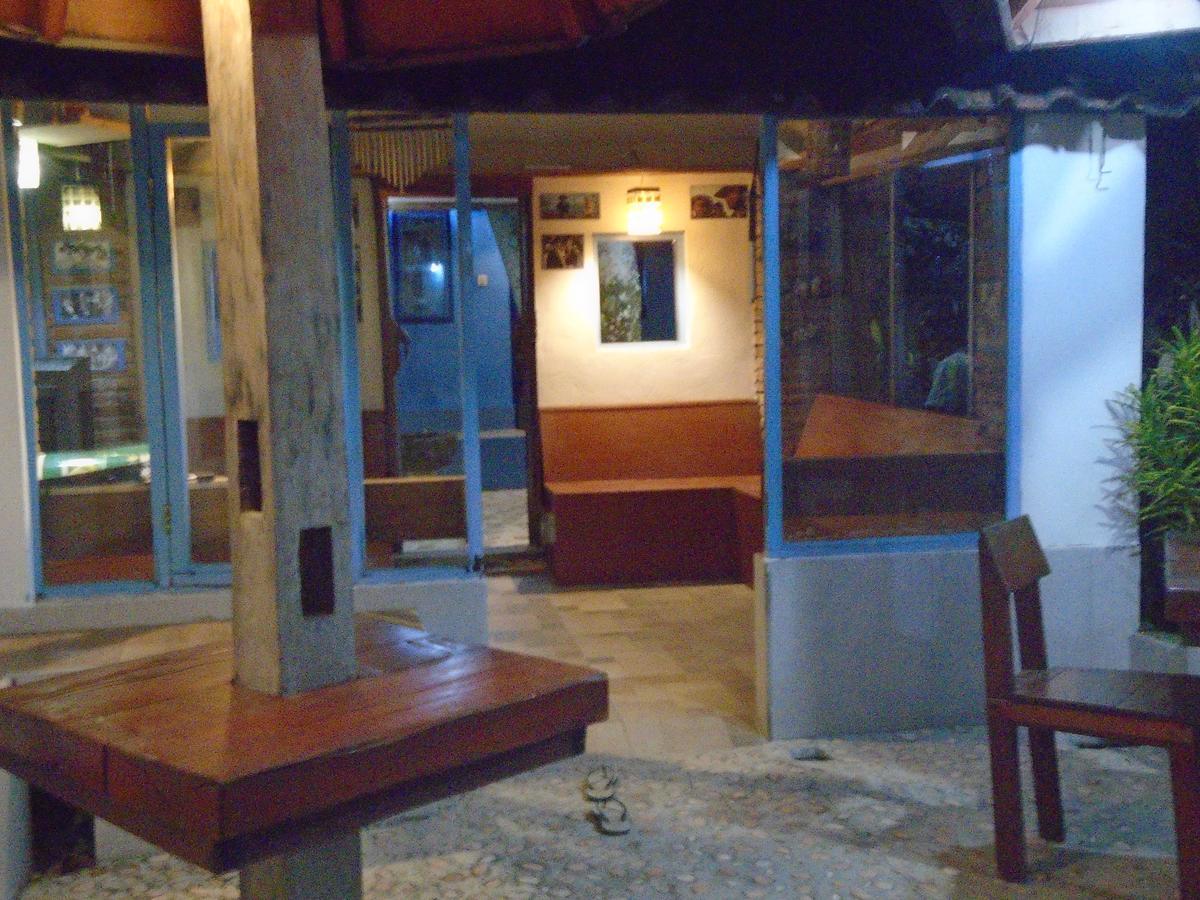 La Casa Homestay Сенгиги Екстериор снимка