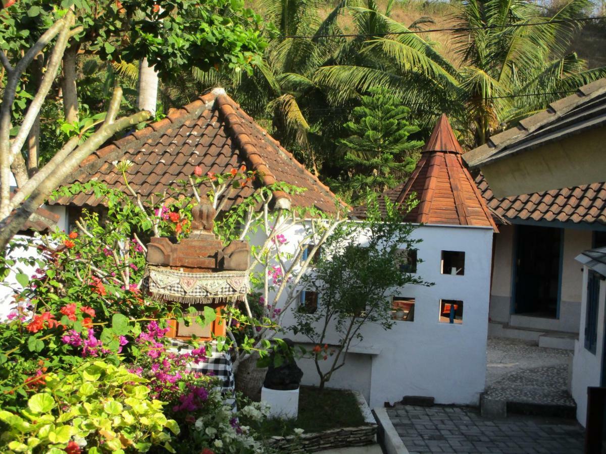 La Casa Homestay Сенгиги Екстериор снимка